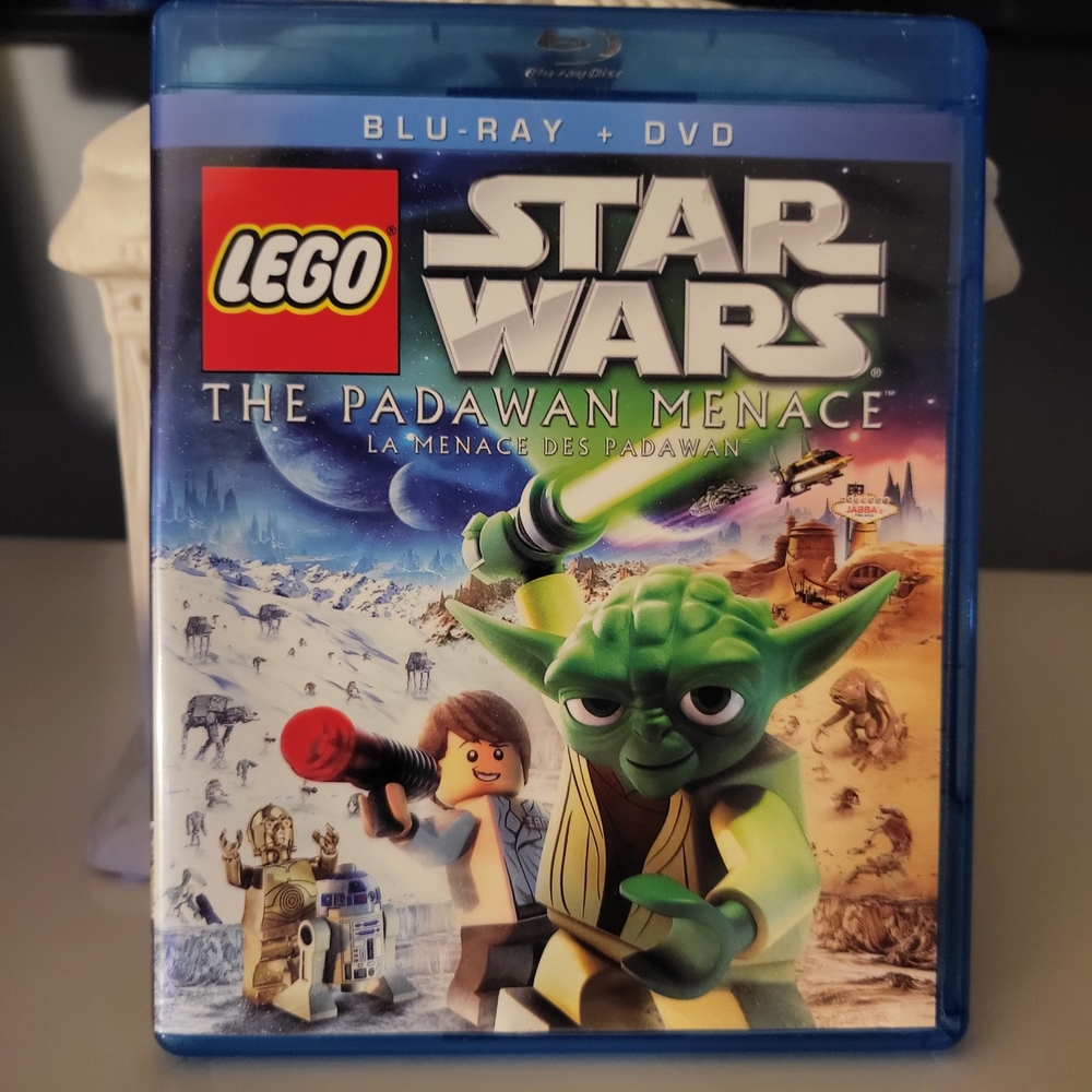 LEGO Star Wars: The Padawan Menace Blu-ray + DVD